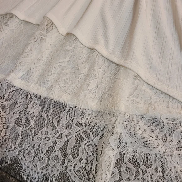 Maurices Longsleeve Boho Lace Trim Dress Size Large Cream White - Picture 3 of 6